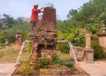 Conservation work at the Scottish Cemetery