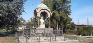 The restored monument in Cascini Park